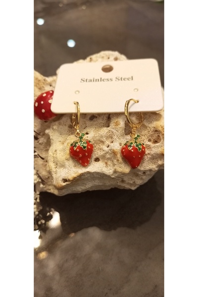 xUPING Çilek detaylı çelik küpe