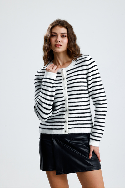 jöns since 1997 Women's Black and White Striped Buttoned Soft Knit Cardigan