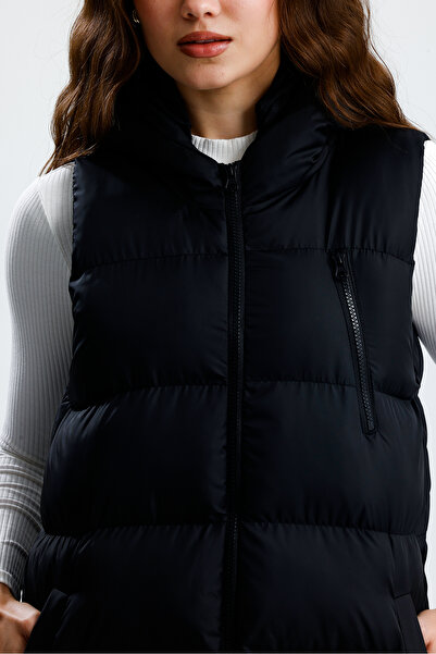 jöns since 1997 Γυναικείο μαύρο φουσκωτό γιλέκο με με κουκούλα τσέπες