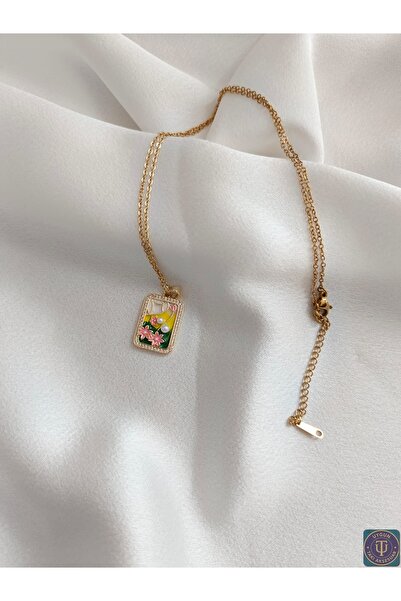 uyguntakıaksesuar قلادة من الفولاذ الذهبي مع تفاصيل من المينا واللؤلؤ - تصميم...