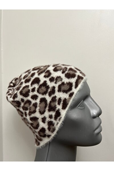 Butik Kadın Yumuşacık Leopar desenli Akrilik Kumaş Saçaklı Tüylü Bere – Sıcak Tutucu Kışlık Şapka