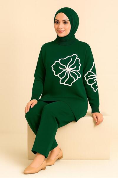 MAY MARA Двукомпонентен комплект от блуза и панталони с флорални апликации