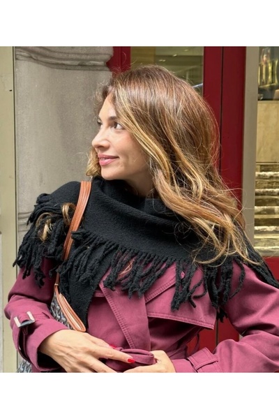 Blotch Black Color Tassels Cool Style and Stylish Style and Fashion Icon Triangle Knitwear Shoulder Shawl 160*50 cm