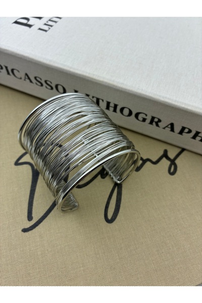 Hedef Bijuteri مشبك سلكي متعدد قابل للتعديل بلون فضي، سوار معصم