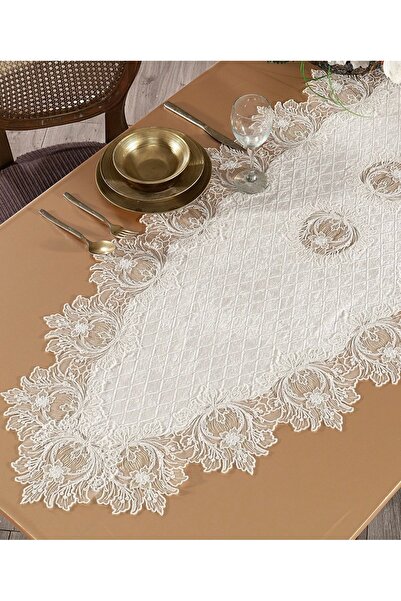 Madamca Cici Velvet Lace Runner Cream (60*120cm)