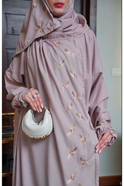 STAYILK DRESSES Wide and comfortable floral prayer shawl with attached scarf