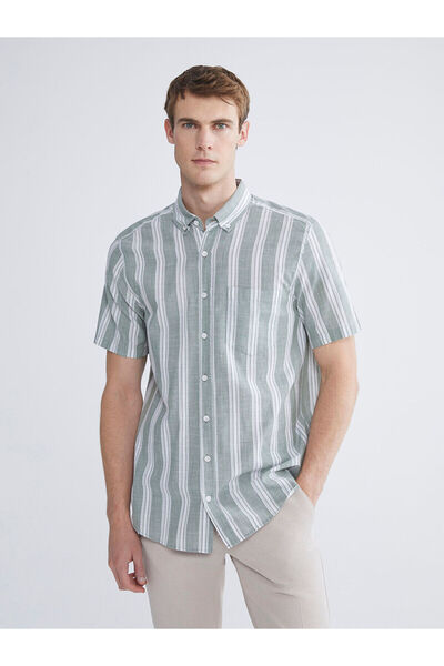 LC Waikiki Ανδρικό πουκάμισο με κοντό μανίκι με ρίγες Vision New Season Regular Fit