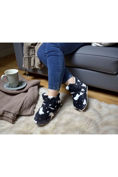 İpek Women's Spotted Plush Fluffy Non-Slip Sole Home Boots Slippers