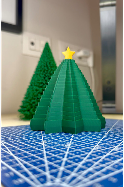 SS 3D MODELLEME Fidget Hareketli Katmanlı Yılbaşı Ağacı, Modern Dekoratif Ağaç Figürlü Oyuncak Dekor