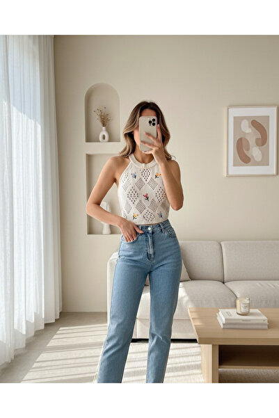 MissRunin Ajurlu Nakışlı Sıfır Kol Triko Crop