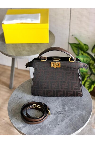 bag Shoulder bag with accessories