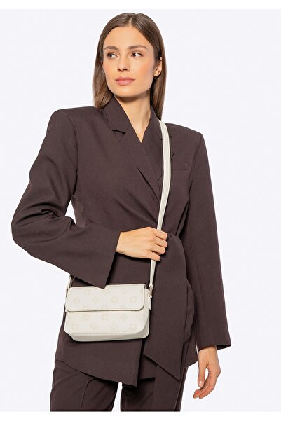 Wittchen Women's -leather messenger bag with embossed signature, small cream,...