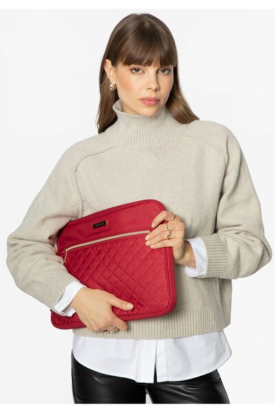 Wittchen Women's 15" Laptop Sleeve, Quilted Front, Cherry Red Polyester