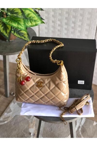 bag Shoulder bag with accessories