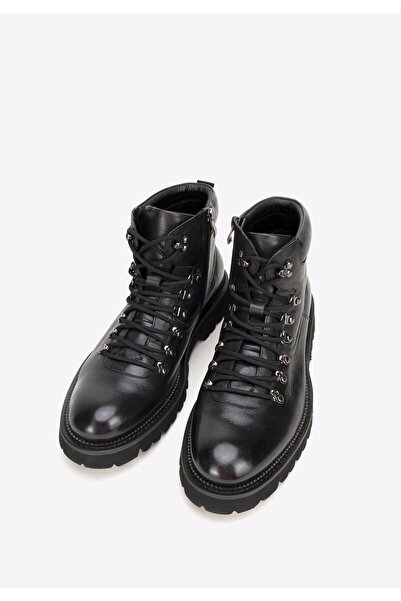 Wittchen Men's leather hiking boots with track sole, black, leather