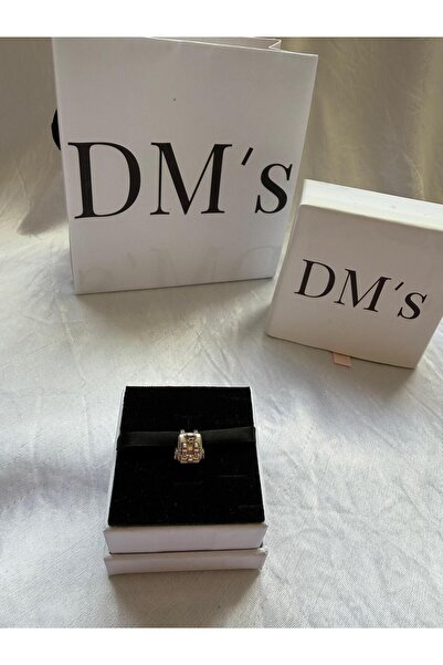 DM’s Silver Maceracı Sırt Çantası Gümüş Charm’ı