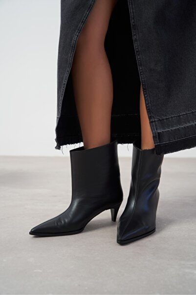 NİŞANTAŞI SHOES Γυναικεία μποτάκια Harper Μαύρα Ματ Γνήσιο Δερμάτινο με Μυτερό Τακούνι