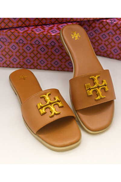 essentialneedsforall Elegant Leather Slide Sandals for Women – Classic Flat Slip-Ons with Gold Emblem