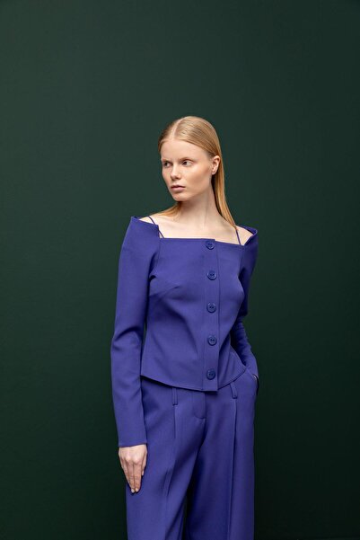 KAMEYA KARE YAKA DÜĞMELİ BLUZ 26W10846