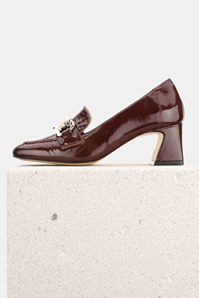 TUNAELLİ Women's Burgundy Patent Leather Genuine Leather Size 35-41 Medium Heel Buckle Shoes