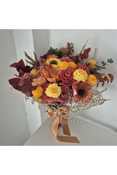 Yellow Tulip Pachet nunta/cununie, buchet mieasa, 2 lumanari 40 cm, cocarda mire, flori sola, eucalipt criogenat