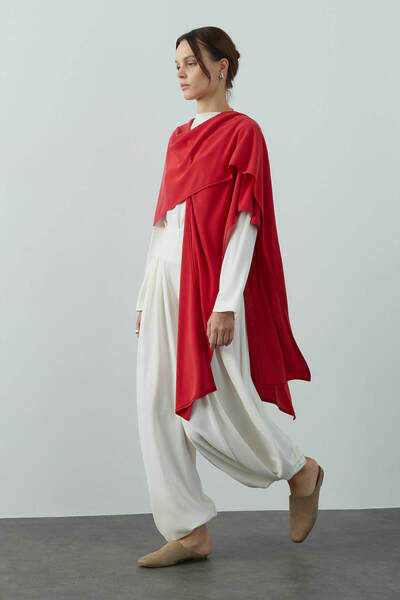 SENA GÜVEN Loop Pelerin Şal Kırmızı