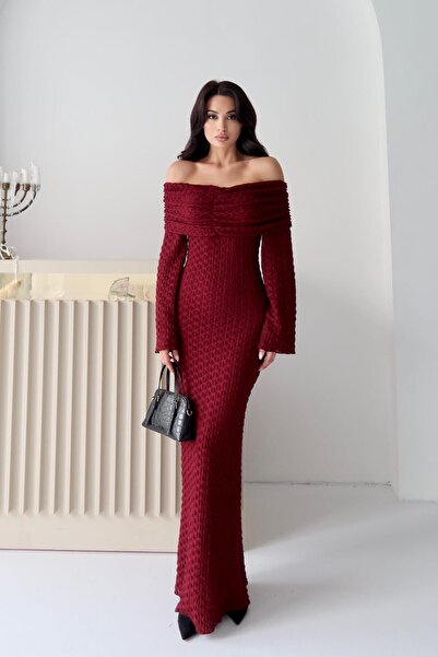 Serica Moda Burgundy Madonna Collar Lined Long Lace Dress
