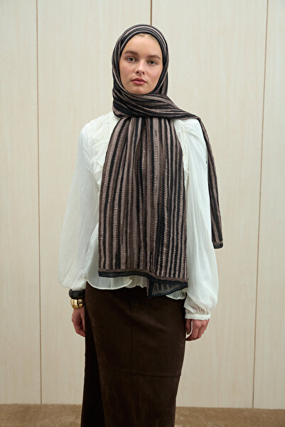 cs camellia scarf Ecru Dreams Muslin Shawl - Black Beige