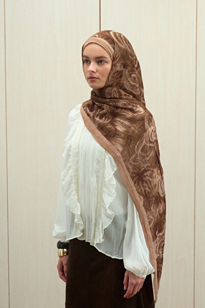 cs camellia scarf Şal de muselină cu strălucire moale - caramel