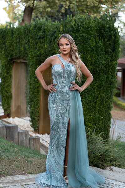 MissBetül Full Dantel Çapraz Askılı Yırtmaçlı Abiye Nişan Elbisesi