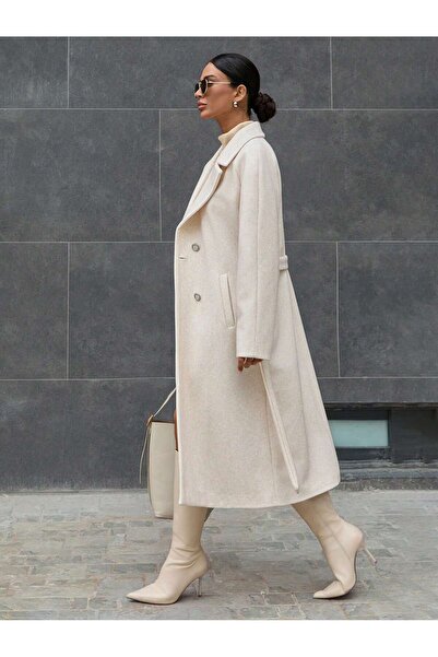 VİESTE DÜĞME DETAYLI ANGORA KABAN