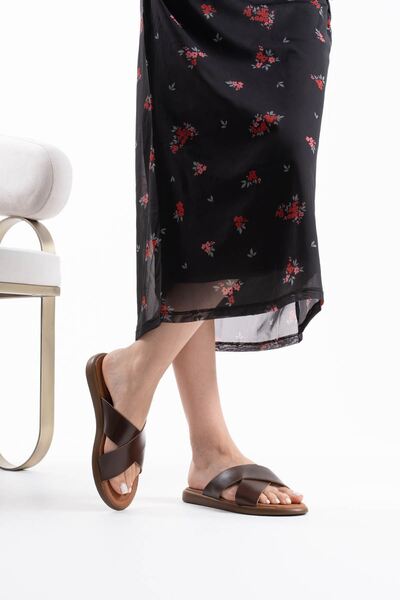 TRENDELLA Weasley Bitter Brown Genuine Leather Slippers