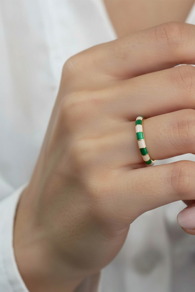 Sose Moda Colorful Enamel Ring – Energetic and Modern Design