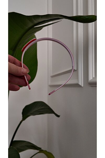 By Selen Suyolcu New Year's Crown with Glitter Figures