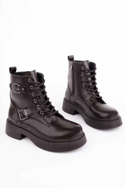 Madam Tarz DVM-3535 Μπότες με λεπτομέρεια με κορδόνια με λεπτομέρεια από την ...