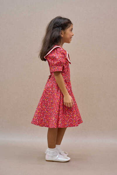 KÜÇÜĞÜM BUTİK Vintage Collared Red Floral Dress and Girl's Big Collar Dress Combination (Sold Separately)