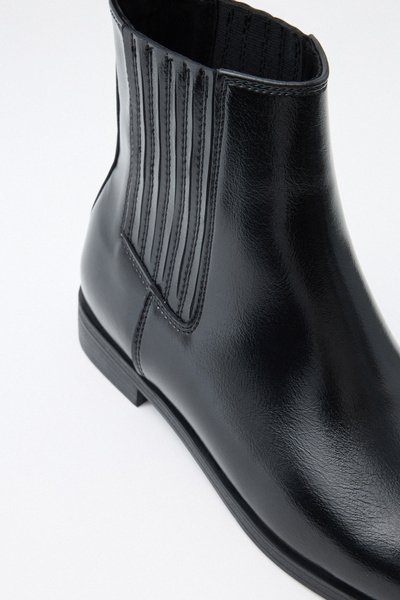 LUTVELIZADE Bot 2521 - Yanları Lastikli Bilek Boy Siyah Kadın Bot