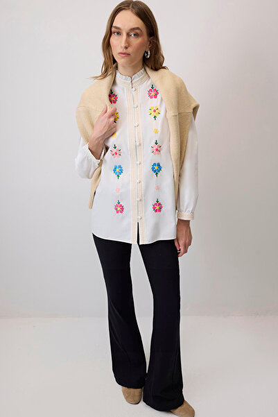 Touché Privé قميص من قماش البوبلين المطرز بالزهور