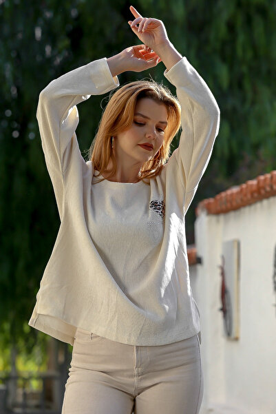 Chiccy Italian Ecru Pool Neck Long Sleeve Casual Velvet Woven Sweatshirt with Stone Heart Applique 74 70