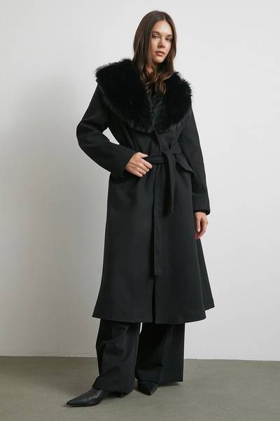 Never more Fur Collar Belted Cashmere Coat Black