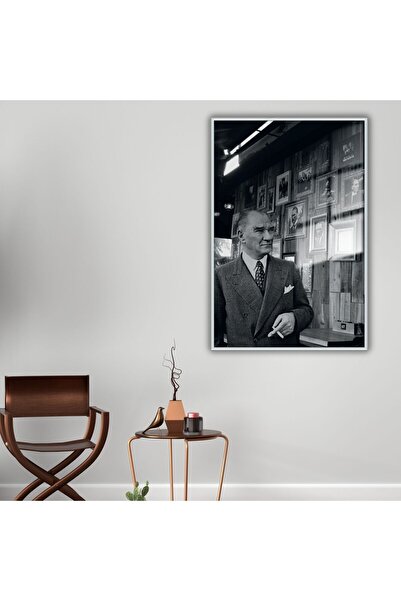 GAAGART Metal Çerçeveli Cam Tablo Atatürk ve Siyah Beyaz Fotoğrafları