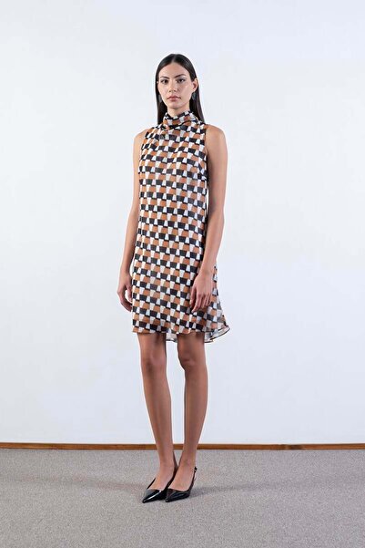 Spazio Fernandel Degaje Yaka Arkadab Bağlamalı Kolsuz Elbise HARDAL