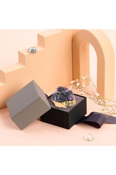 Onuvio Knob type handle, made of crystal, hand-made with gold inserts, Model M02