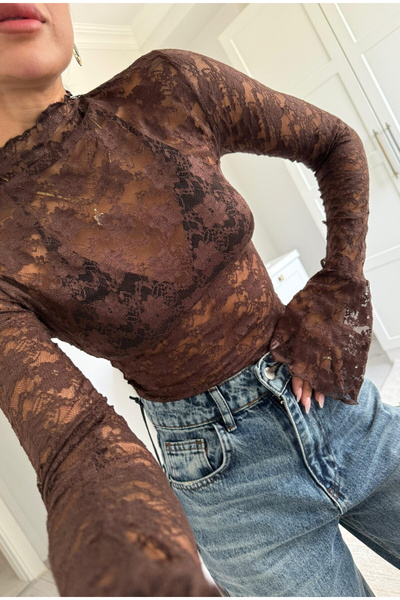 Bak'ap Premium Trend Uzun Kollu Transparan Dantelli Kolları Fırfırlı Bluz