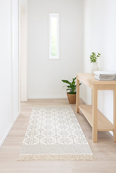 MARIA HOMES Elegant Runner Rug with Floral Pattern – Beige and Gray 90×200 cm