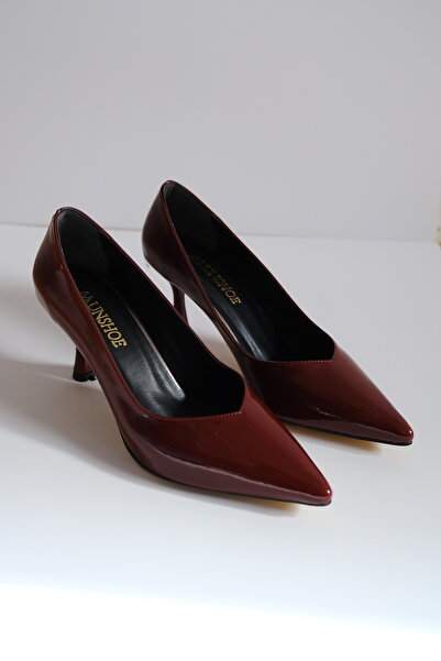 Munshoes Mia Burgundy Patent Leather Women's Heeled Shoes