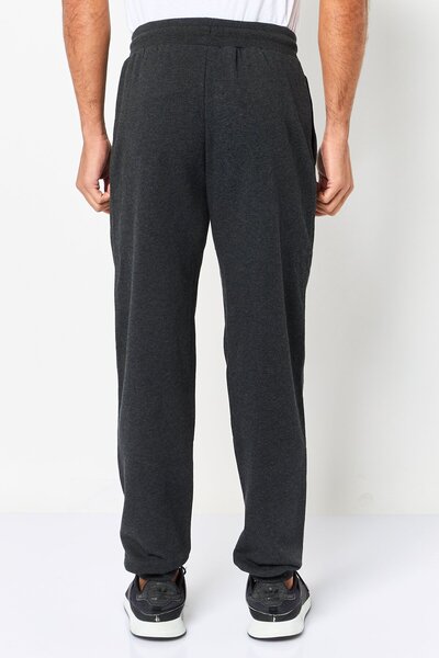 Reebok Men Sportswear Fit Brand Logo Outdoor Sweatpants, Black