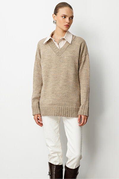 Mizalle V Yaka Oversize Bej Rengi Triko Kazak