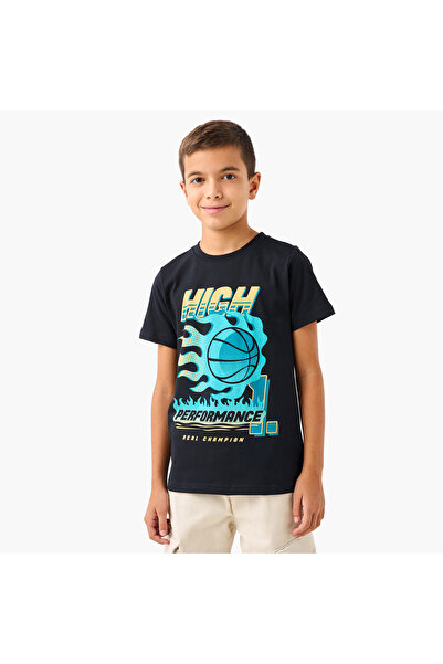 Juniors تي شيرت بطبعة جرافيكية وأكمام قصيرة
