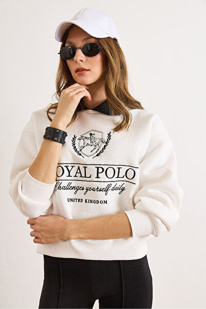 Olalook Kadın Beyaz Polo Yaka Nakışlı Şardonlu Sweatshirt SWT-19000773
